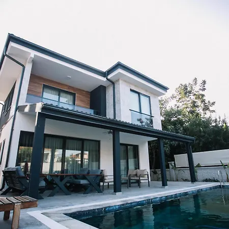 Villa Vira Premium *